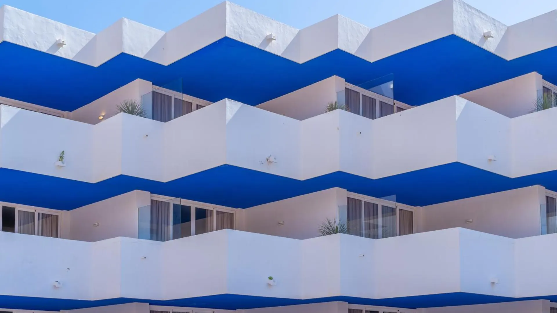 Aparthotel Apartamentos Bora Bora - Adults Only Playa d'en Bossa