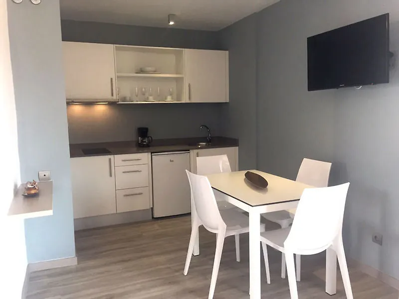 Apartamentos Bora Bora - Adults Only Playa d'en Bossa Aparthotel
