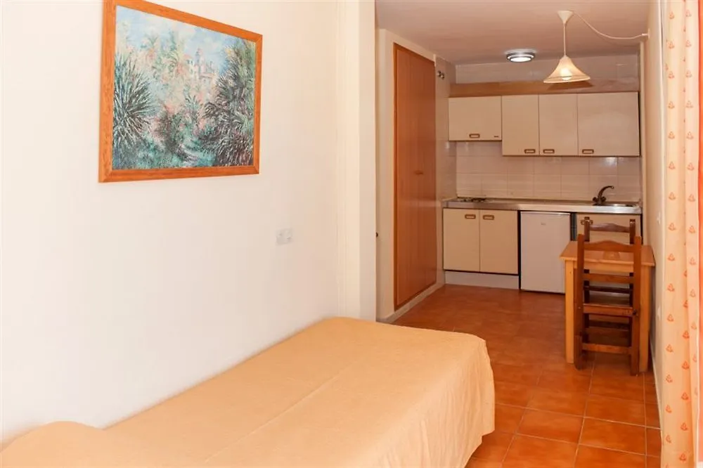 Aparthotel Apartamentos Bora Bora - Adults Only Playa d'en Bossa