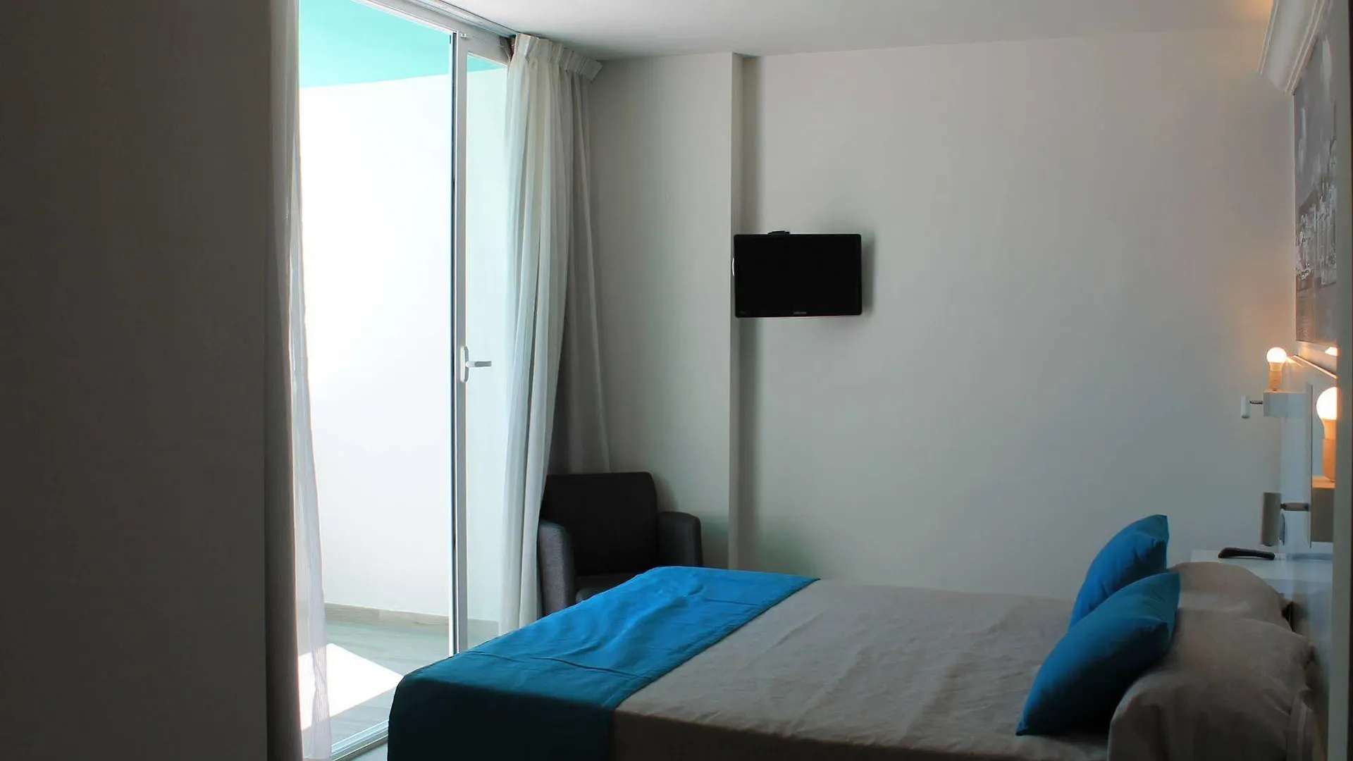 *** Aparthotel Apartamentos Bora Bora - Adults Only Playa d'en Bossa Spain